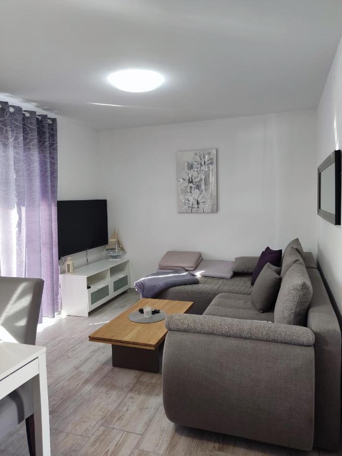 Apartmani Ima Рованьска Экстерьер фото