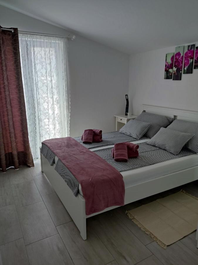 Apartmani Ima Рованьска Экстерьер фото