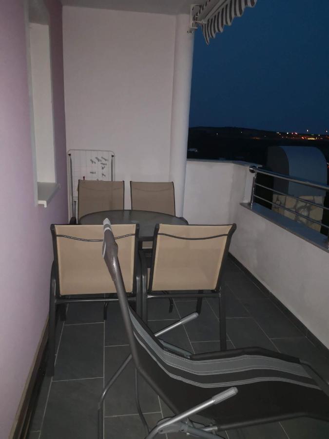 Apartmani Ima Рованьска Экстерьер фото