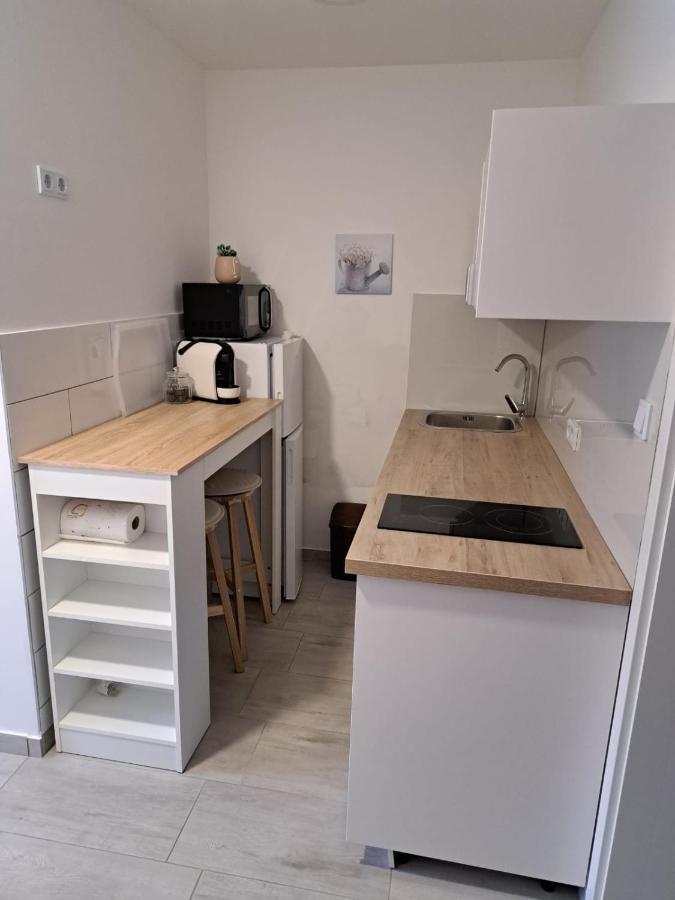 Apartmani Ima Рованьска Экстерьер фото
